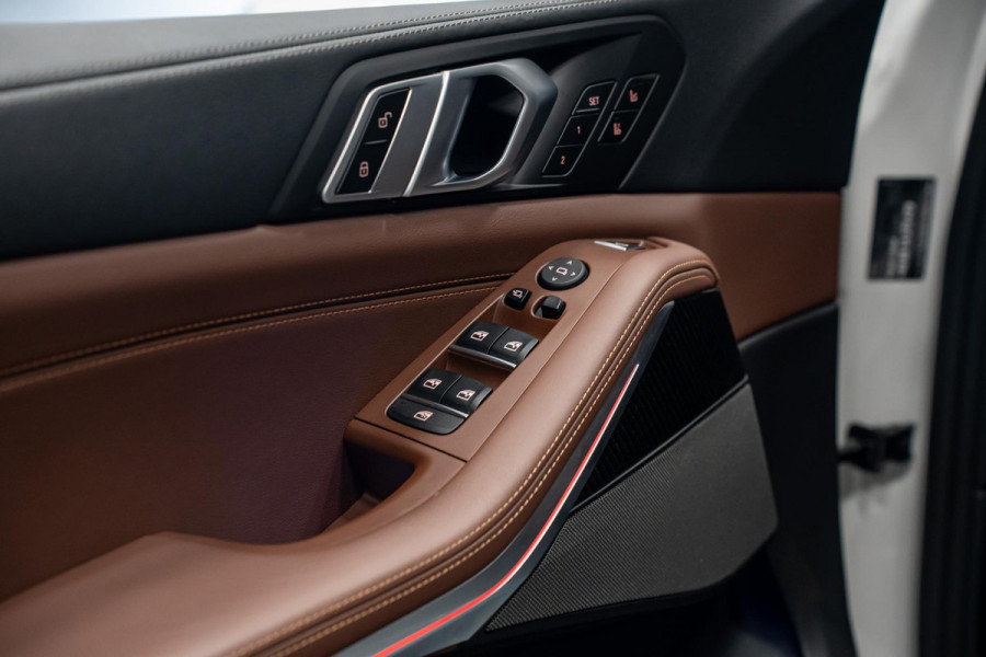 BMW X5 xDrive50e *M-Sport Pro / Harman Kardon / Stoelventilatie + Massage / Panorama Sky Lounge / Soft-Close / Carbon Interieur*