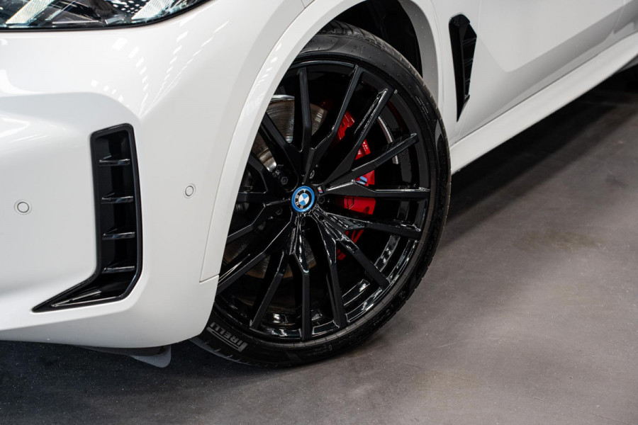 BMW X5 xDrive50e *M-Sport Pro / Harman Kardon / Stoelventilatie + Massage / Panorama Sky Lounge / Soft-Close / Carbon Interieur*