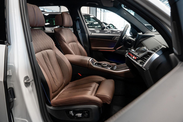 BMW X5 xDrive50e *M-Sport Pro / Harman Kardon / Stoelventilatie + Massage / Panorama Sky Lounge / Soft-Close / Carbon Interieur*