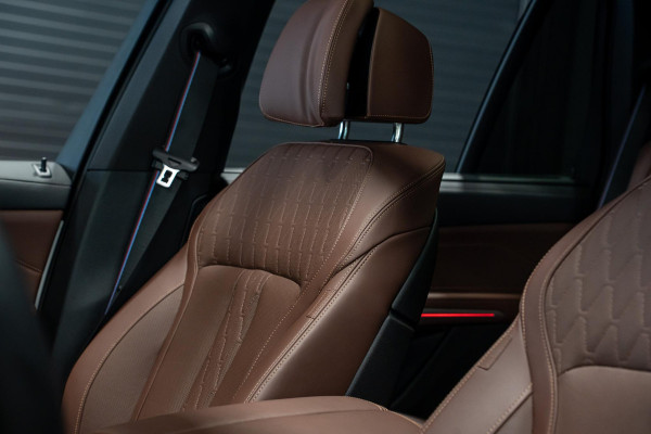BMW X5 xDrive50e *M-Sport Pro / Harman Kardon / Stoelventilatie + Massage / Panorama Sky Lounge / Soft-Close / Carbon Interieur*