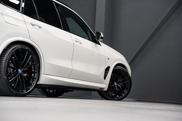 BMW X5 xDrive50e *M-Sport Pro / Harman Kardon / Stoelventilatie + Massage / Panorama Sky Lounge / Soft-Close / Carbon Interieur*
