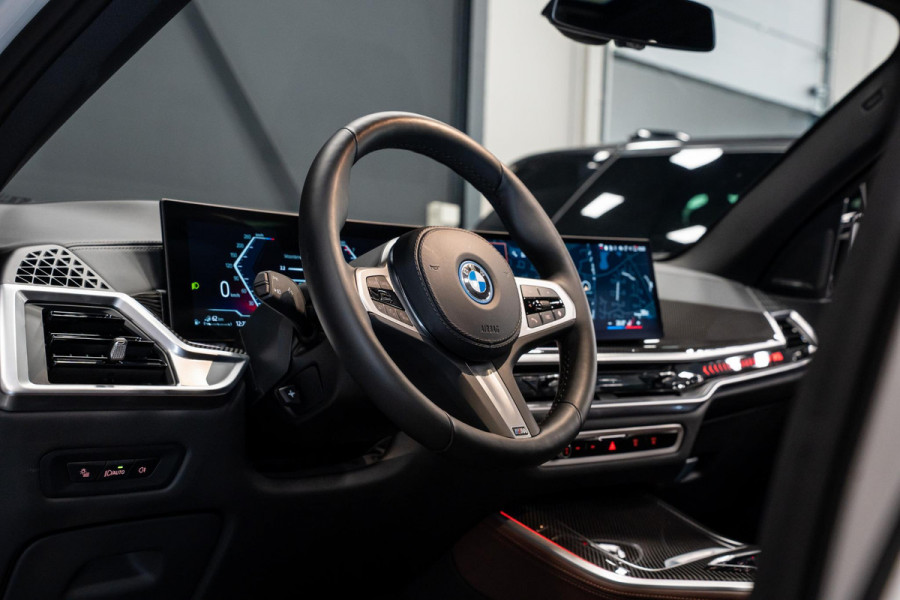 BMW X5 xDrive50e *M-Sport Pro / Harman Kardon / Stoelventilatie + Massage / Panorama Sky Lounge / Soft-Close / Carbon Interieur*