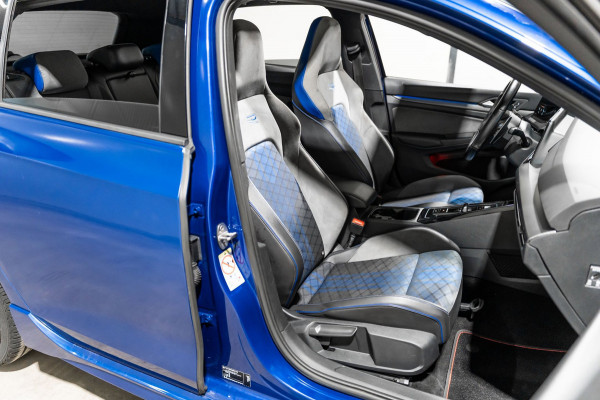 Volkswagen Golf 2.0 TSI R 4Motion Performance Akra HK IQ HEAD UP DRIFT MODUS