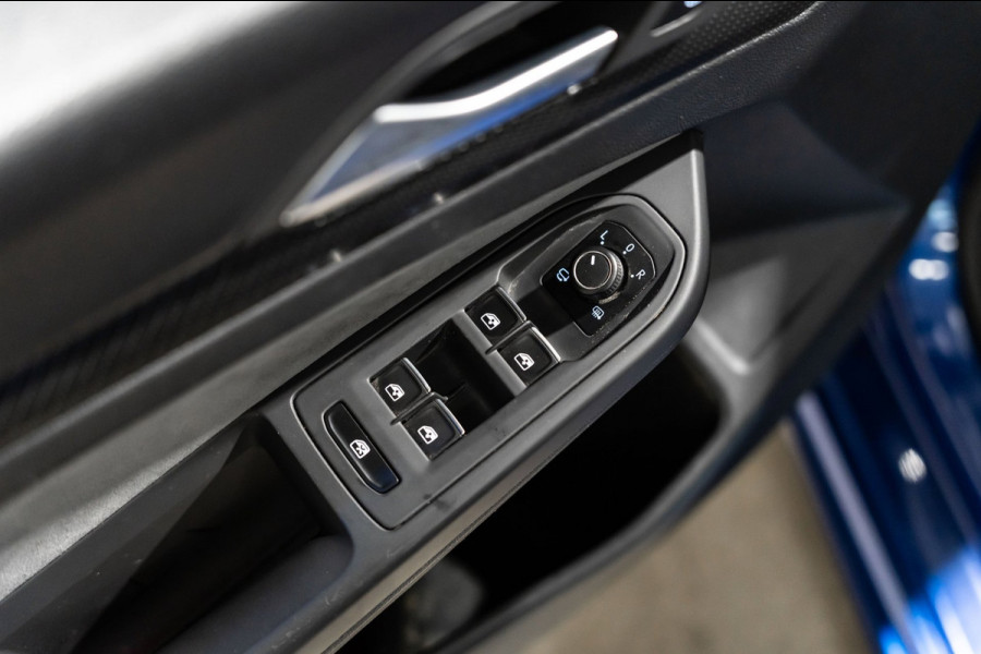 Volkswagen Golf 2.0 TSI R 4Motion Performance Akra HK IQ HEAD UP DRIFT MODUS