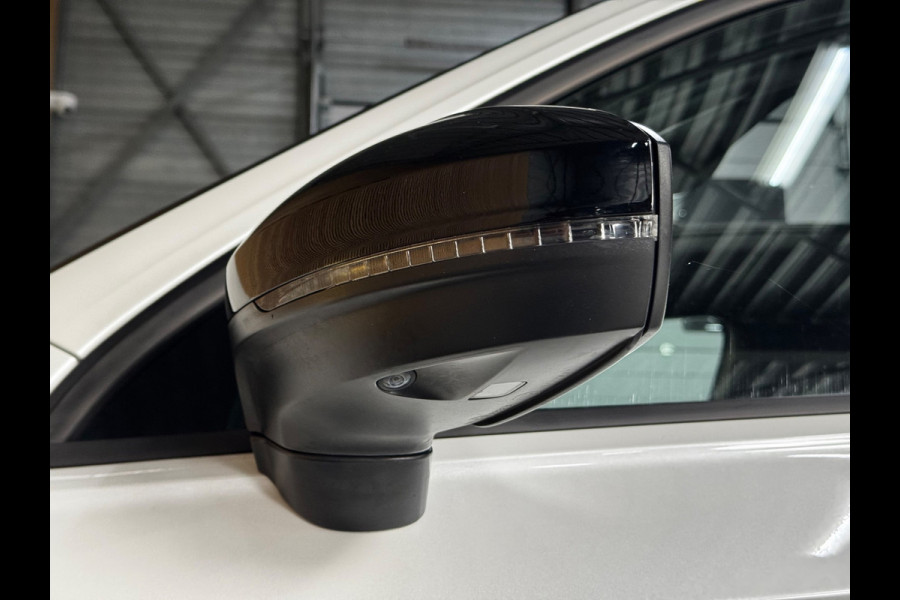 Volkswagen Tiguan Allspace 1.5 TSI R-Line PANO|HUD|H&K|360 CAMERA|AMBIENT|20 INCH