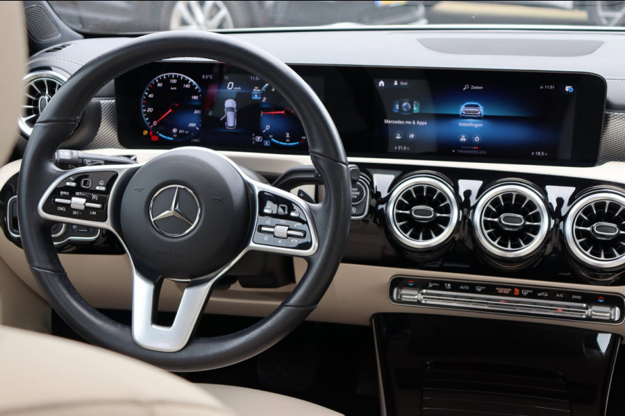 Mercedes-Benz CLA-Klasse Shooting Brake 180 Bus.Sol. Luxury org.NL leer+el.+mem+verw. el.klep schuifdak camera