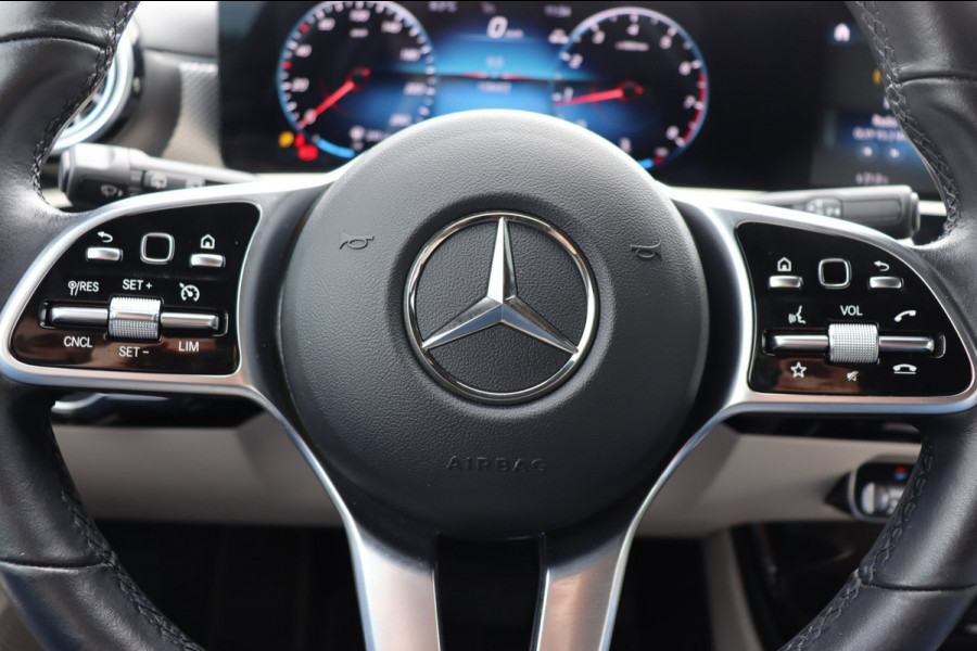 Mercedes-Benz CLA-Klasse Shooting Brake 180 Bus.Sol. Luxury org.NL leer+el.+mem+verw. el.klep schuifdak camera