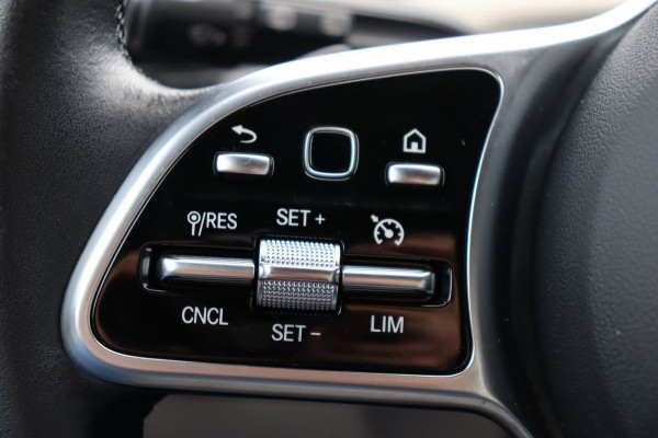 Mercedes-Benz CLA-Klasse Shooting Brake 180 Bus.Sol. Luxury org.NL leer+el.+mem+verw. el.klep schuifdak camera