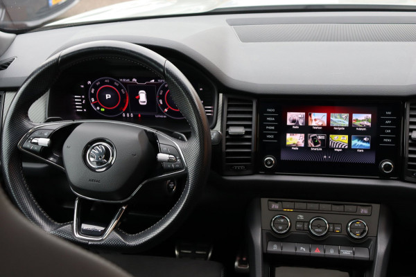 Škoda Kodiaq 1.5 TSI Sportline Business org.NL pano-schuifdak stuurverw. trekhaak camera el.klep