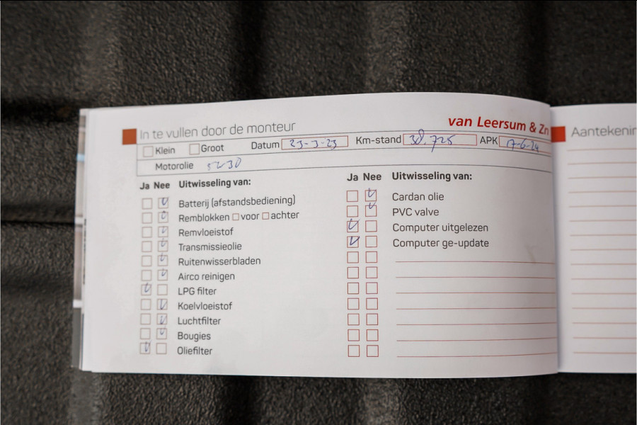 Dodge Ram 1500 5.7 V8 4x4 Crew Cab Longhorn Luchtv HUD 360° H&K Trekhaak