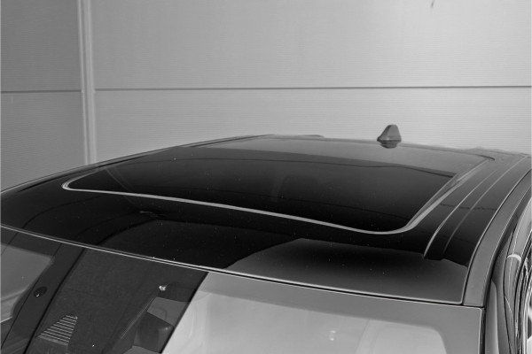 Dodge Ram 1500 5.7 V8 4x4 Crew Cab Longhorn Luchtv HUD 360° H&K Trekhaak