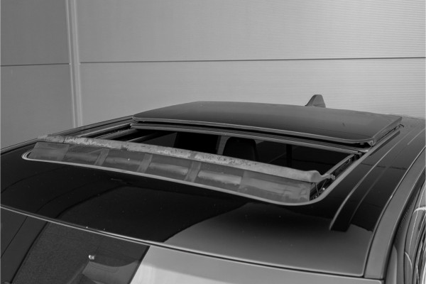 Dodge Ram 1500 5.7 V8 4x4 Crew Cab Longhorn Luchtv HUD 360° H&K Trekhaak