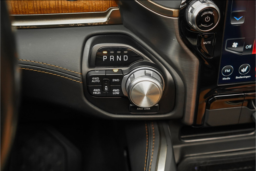 Dodge Ram 1500 5.7 V8 4x4 Crew Cab Longhorn Luchtv HUD 360° H&K Trekhaak