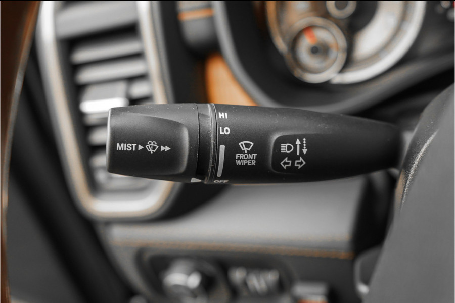 Dodge Ram 1500 5.7 V8 4x4 Crew Cab Longhorn Luchtv HUD 360° H&K Trekhaak