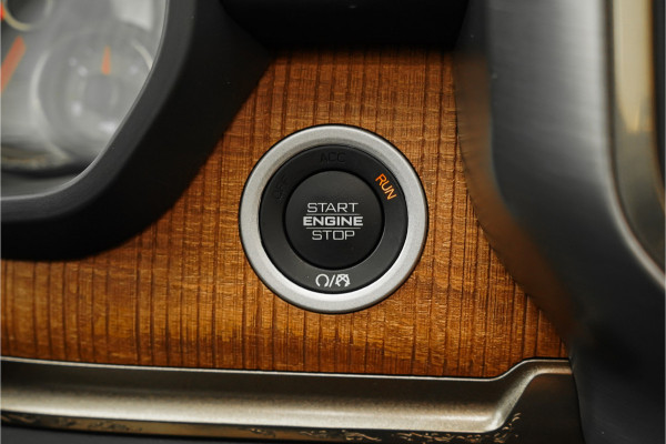 Dodge Ram 1500 5.7 V8 4x4 Crew Cab Longhorn Luchtv HUD 360° H&K Trekhaak