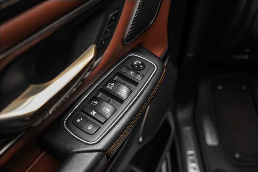 Dodge Ram 1500 5.7 V8 4x4 Crew Cab Longhorn Luchtv HUD 360° H&K Trekhaak