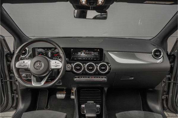 Mercedes-Benz B-Klasse 200 Business Solution AMG Pano Trekhaak