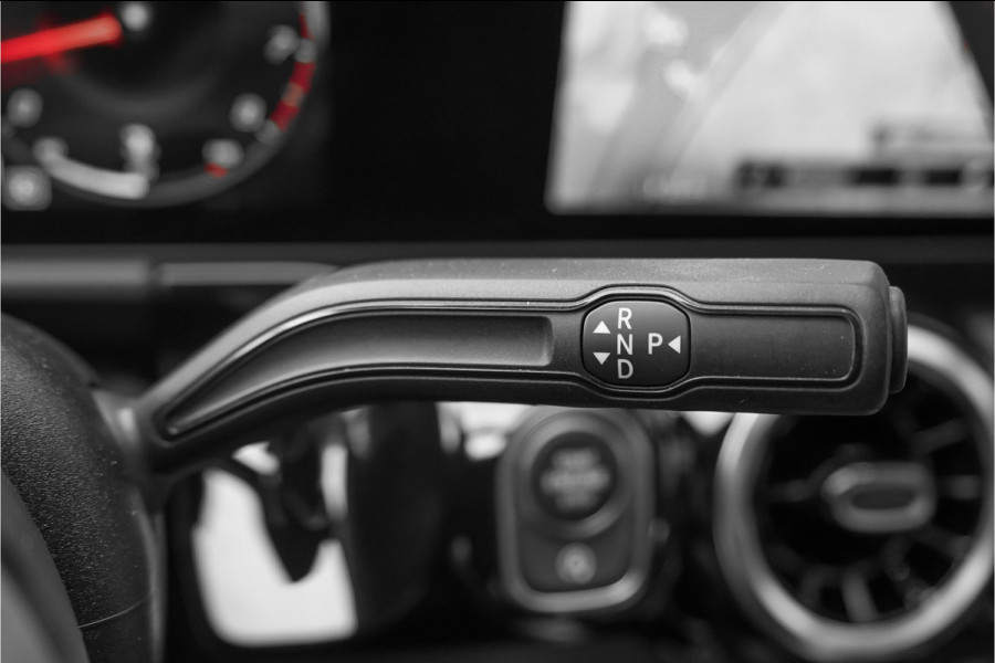 Mercedes-Benz B-Klasse 200 Business Solution AMG Pano Trekhaak