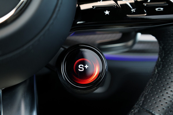 Mercedes-Benz GLE AMG 53 Hybrid 4MATIC+ Premium Plus | UNIEK! | MANUFAKTUR | MASSAGE | BURMESTER | STOELKOELING | 4WIELSTURING | ELEK TREKHAAK |