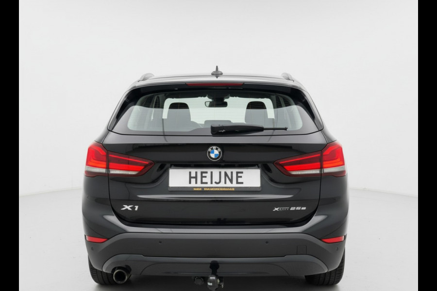 BMW X1 xDrive25e HYBRIDE AUT. HIGH EXECUTIVE TREKHAAK/PDC/NAVIGATIE