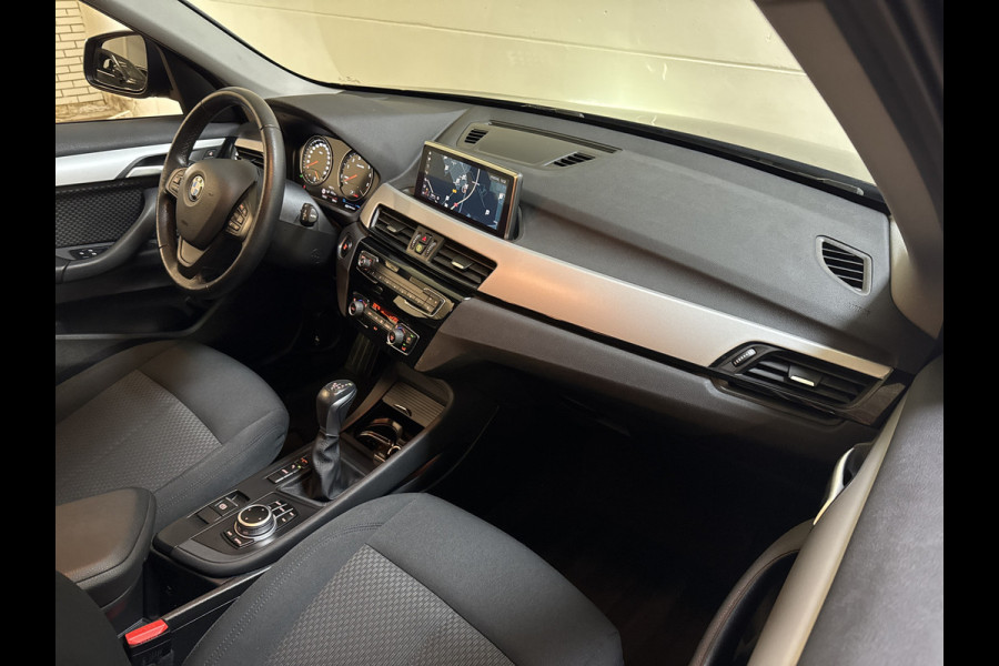 BMW X1 xDrive25e HYBRIDE AUT. HIGH EXECUTIVE TREKHAAK/PDC/NAVIGATIE