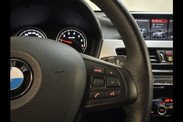 BMW X1 xDrive25e HYBRIDE AUT. HIGH EXECUTIVE TREKHAAK/PDC/NAVIGATIE