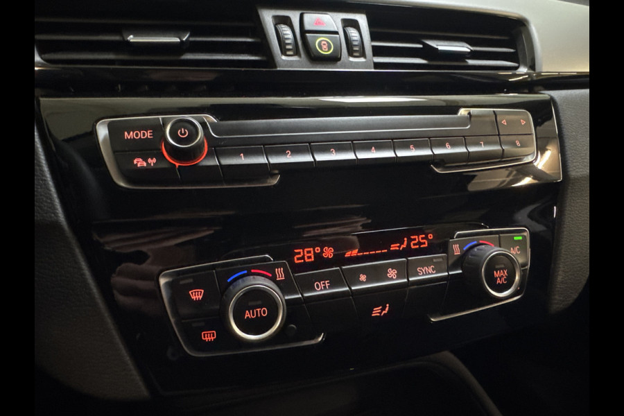 BMW X1 xDrive25e HYBRIDE AUT. HIGH EXECUTIVE TREKHAAK/PDC/NAVIGATIE
