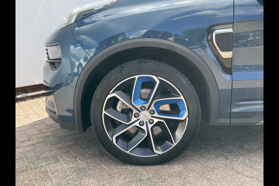 Lynk & Co 01 1.5 PHEV Pano 360° Cam Keyless Stoelverw Pano Carplay