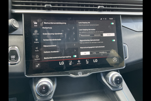 Lynk & Co 01 1.5 PHEV Pano 360° Cam Keyless Stoelverw Pano Carplay