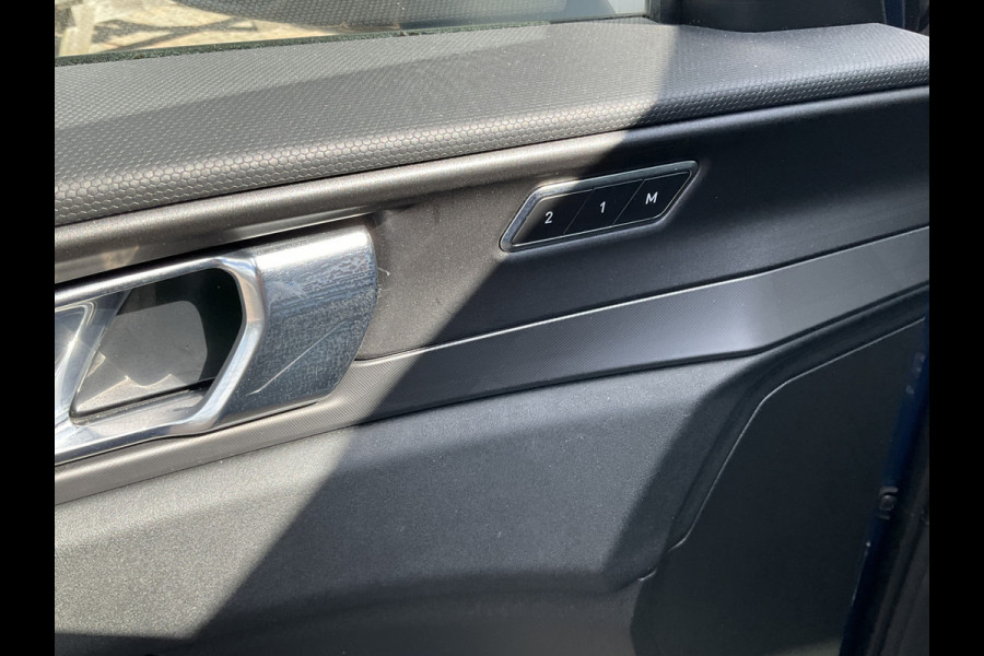 Lynk & Co 01 1.5 PHEV Pano 360° Cam Keyless Stoelverw Pano Carplay