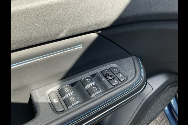 Lynk & Co 01 1.5 PHEV Pano 360° Cam Keyless Stoelverw Pano Carplay