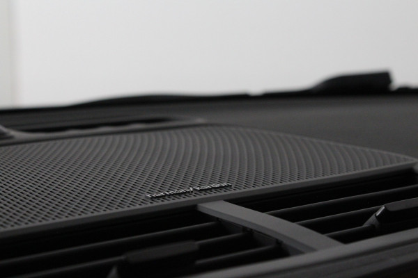 Polestar 2 Long Range Dual Motor Launch Performance 78kWh > Performance/20inch/Trekhaak/Thunder Gray...