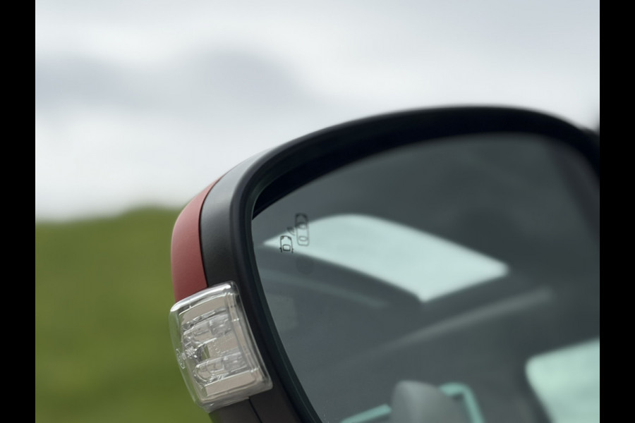 Citroën C3 Aircross 1.2 PureTech Shine Schuif-/kanteldak | PDC V&A met Camera | Blind Spot | Keyless | HIFI systeem | Apple Carplay