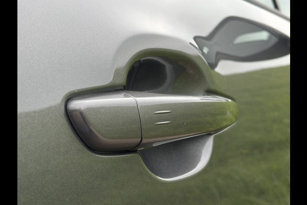 Citroën C3 Aircross 1.2 PureTech Shine Schuif-/kanteldak | PDC V&A met Camera | Blind Spot | Keyless | HIFI systeem | Apple Carplay