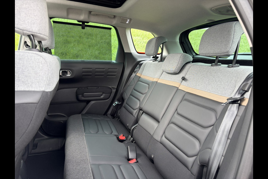 Citroën C3 Aircross 1.2 PureTech Shine Schuif-/kanteldak | PDC V&A met Camera | Blind Spot | Keyless | HIFI systeem | Apple Carplay