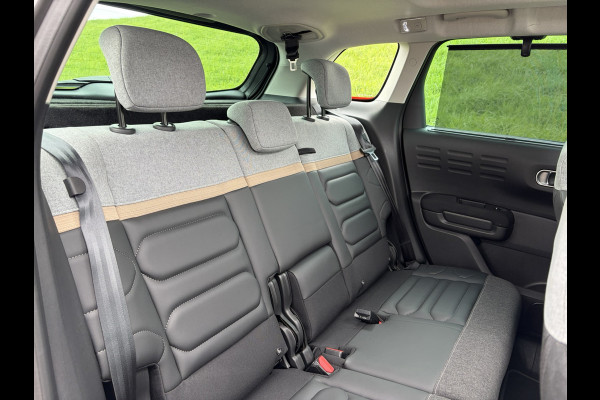 Citroën C3 Aircross 1.2 PureTech Shine Schuif-/kanteldak | PDC V&A met Camera | Blind Spot | Keyless | HIFI systeem | Apple Carplay