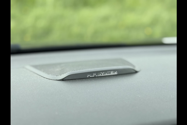 Citroën C3 Aircross 1.2 PureTech Shine Schuif-/kanteldak | PDC V&A met Camera | Blind Spot | Keyless | HIFI systeem | Apple Carplay