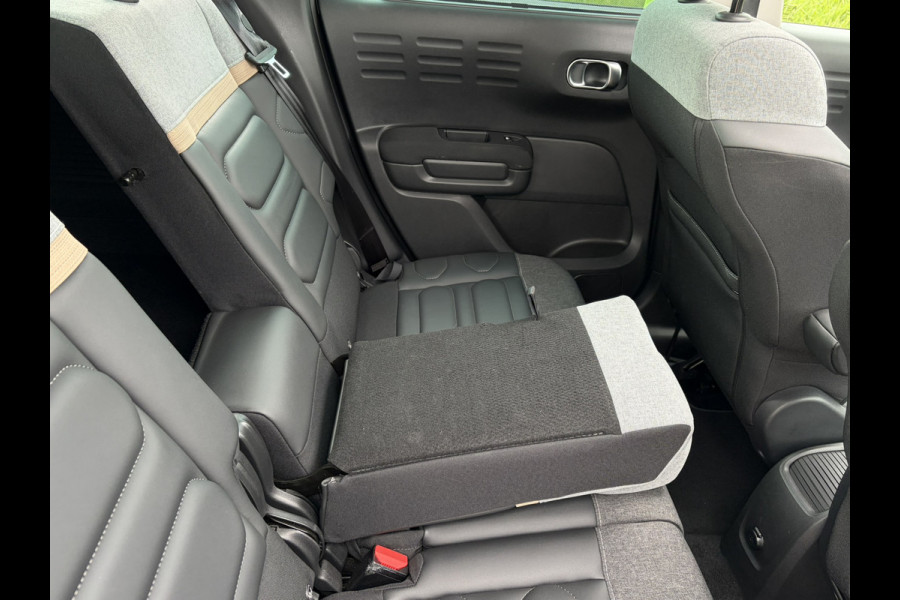 Citroën C3 Aircross 1.2 PureTech Shine Schuif-/kanteldak | PDC V&A met Camera | Blind Spot | Keyless | HIFI systeem | Apple Carplay