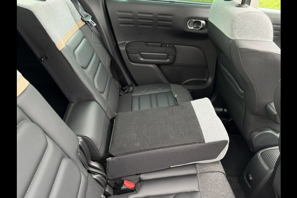 Citroën C3 Aircross 1.2 PureTech Shine Schuif-/kanteldak | PDC V&A met Camera | Blind Spot | Keyless | HIFI systeem | Apple Carplay