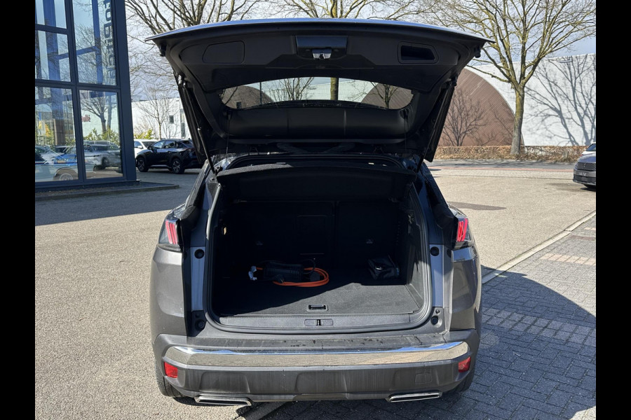 Peugeot 3008 1.6 HYbrid4 300 GT VAN €26.900,- NU VOOR SLECHTS €24.877,- Uw LENTEVOORDEEL €2.023,-PANORAMADAK| ADAPTIVE CRUISE CONTROL| STANDKACHEL| CAMERA VOOR + ACHTER|