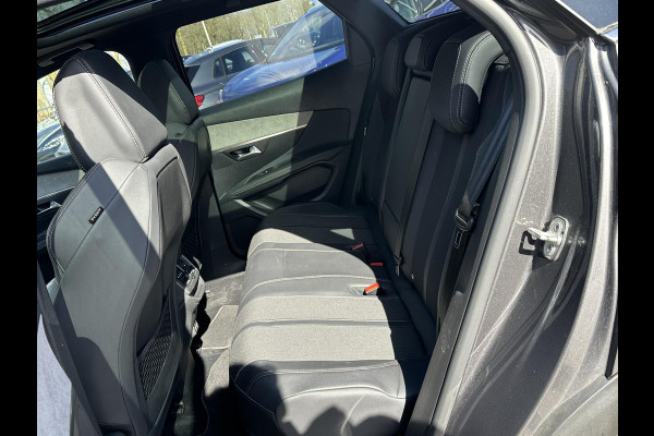 Peugeot 3008 1.6 HYbrid4 300 GT VAN €26.900,- NU VOOR SLECHTS €24.877,- Uw LENTEVOORDEEL €2.023,-PANORAMADAK| ADAPTIVE CRUISE CONTROL| STANDKACHEL| CAMERA VOOR + ACHTER|