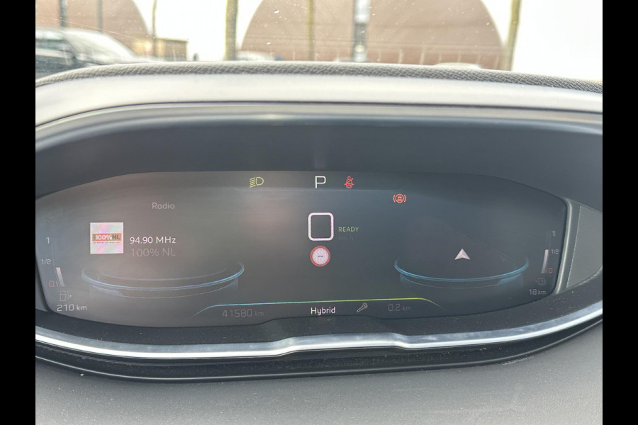 Peugeot 3008 1.6 HYbrid4 300 GT VAN €26.900,- NU VOOR SLECHTS €24.877,- Uw LENTEVOORDEEL €2.023,-PANORAMADAK| ADAPTIVE CRUISE CONTROL| STANDKACHEL| CAMERA VOOR + ACHTER|