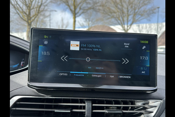 Peugeot 3008 1.6 HYbrid4 300 GT VAN €26.900,- NU VOOR SLECHTS €24.877,- Uw LENTEVOORDEEL €2.023,-PANORAMADAK| ADAPTIVE CRUISE CONTROL| STANDKACHEL| CAMERA VOOR + ACHTER|