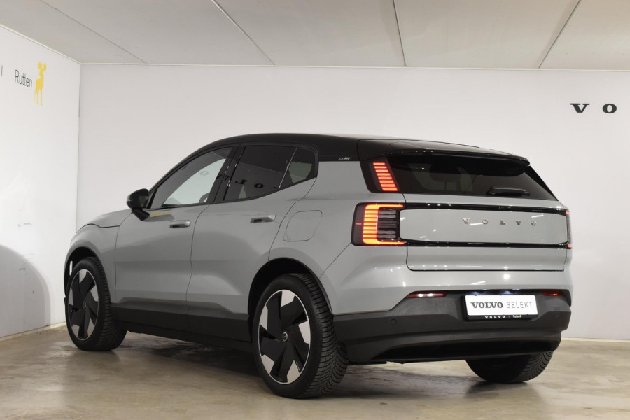 Volvo EX30 272PK Single Motor Extended Range Plus 69 kWh / Adaptive Cruise control / Extra getint glas / Stoelverwarming / Stuurwielverwarming / Achteruitrijcamera / Parkeersensoren V+A / Elektr. achterklep