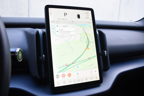 Volvo EX30 272PK Single Motor Extended Range Plus 69 kWh / Adaptive Cruise control / Extra getint glas / Stoelverwarming / Stuurwielverwarming / Achteruitrijcamera / Parkeersensoren V+A / Elektr. achterklep