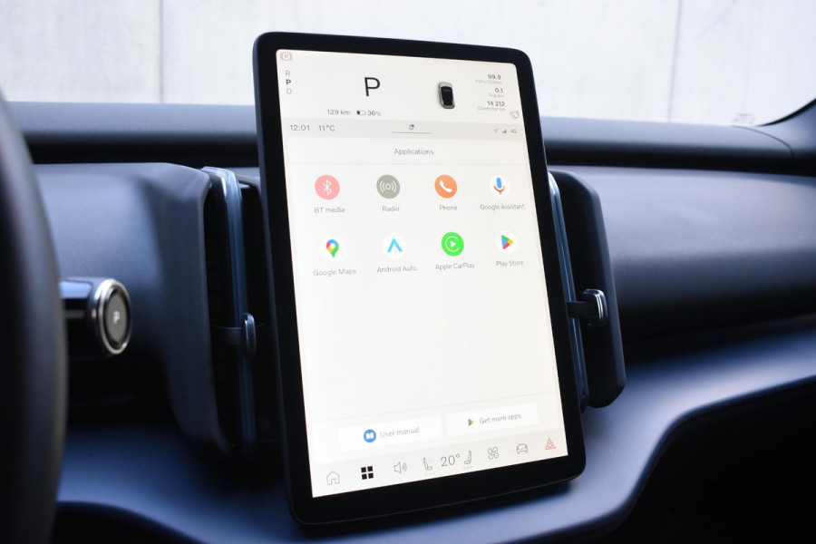 Volvo EX30 272PK Single Motor Extended Range Plus 69 kWh / Adaptive Cruise control / Extra getint glas / Stoelverwarming / Stuurwielverwarming / Achteruitrijcamera / Parkeersensoren V+A / Elektr. achterklep