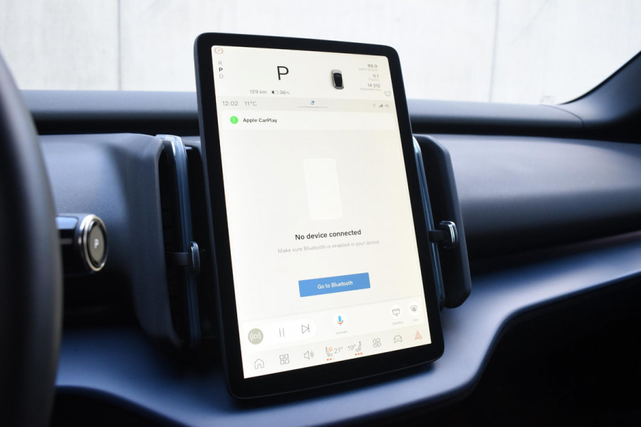 Volvo EX30 272PK Single Motor Extended Range Plus 69 kWh / Adaptive Cruise control / Extra getint glas / Stoelverwarming / Stuurwielverwarming / Achteruitrijcamera / Parkeersensoren V+A / Elektr. achterklep