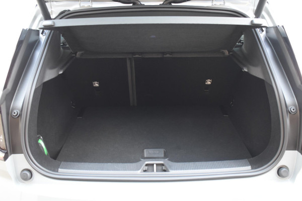 Volvo EX30 272PK Single Motor Extended Range Plus 69 kWh / Adaptive Cruise control / Extra getint glas / Stoelverwarming / Stuurwielverwarming / Achteruitrijcamera / Parkeersensoren V+A / Elektr. achterklep