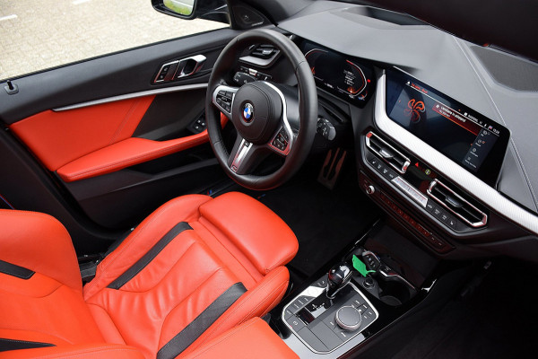 BMW 1-serie 118i High Executive Edition*1e eig*M-Pakket*Pano*Head-up*Keyless*H&K*Enz enz