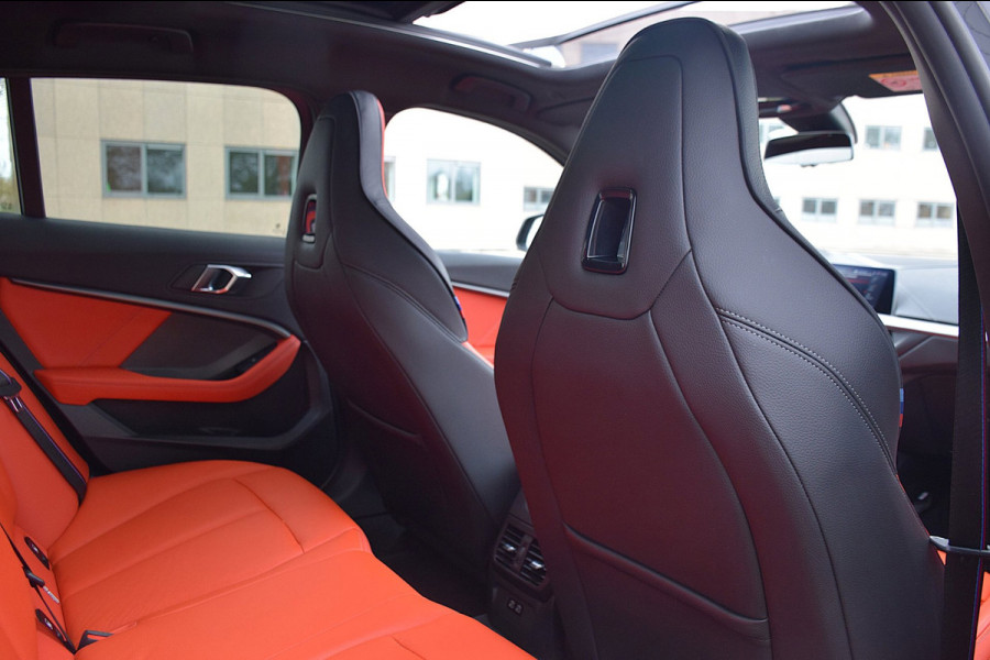 BMW 1-serie 118i High Executive Edition*1e eig*M-Pakket*Pano*Head-up*Keyless*H&K*Enz enz